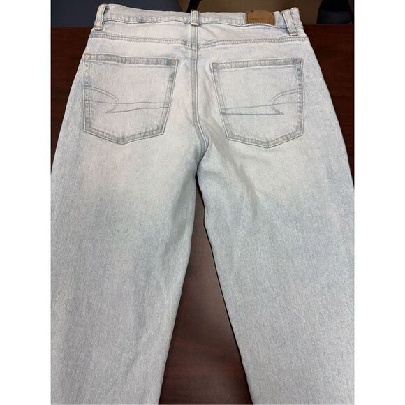 American Eagle Stretch Super High-Rise Straight Light Wash Jeans Size 0 Short - Picture 4 of 8